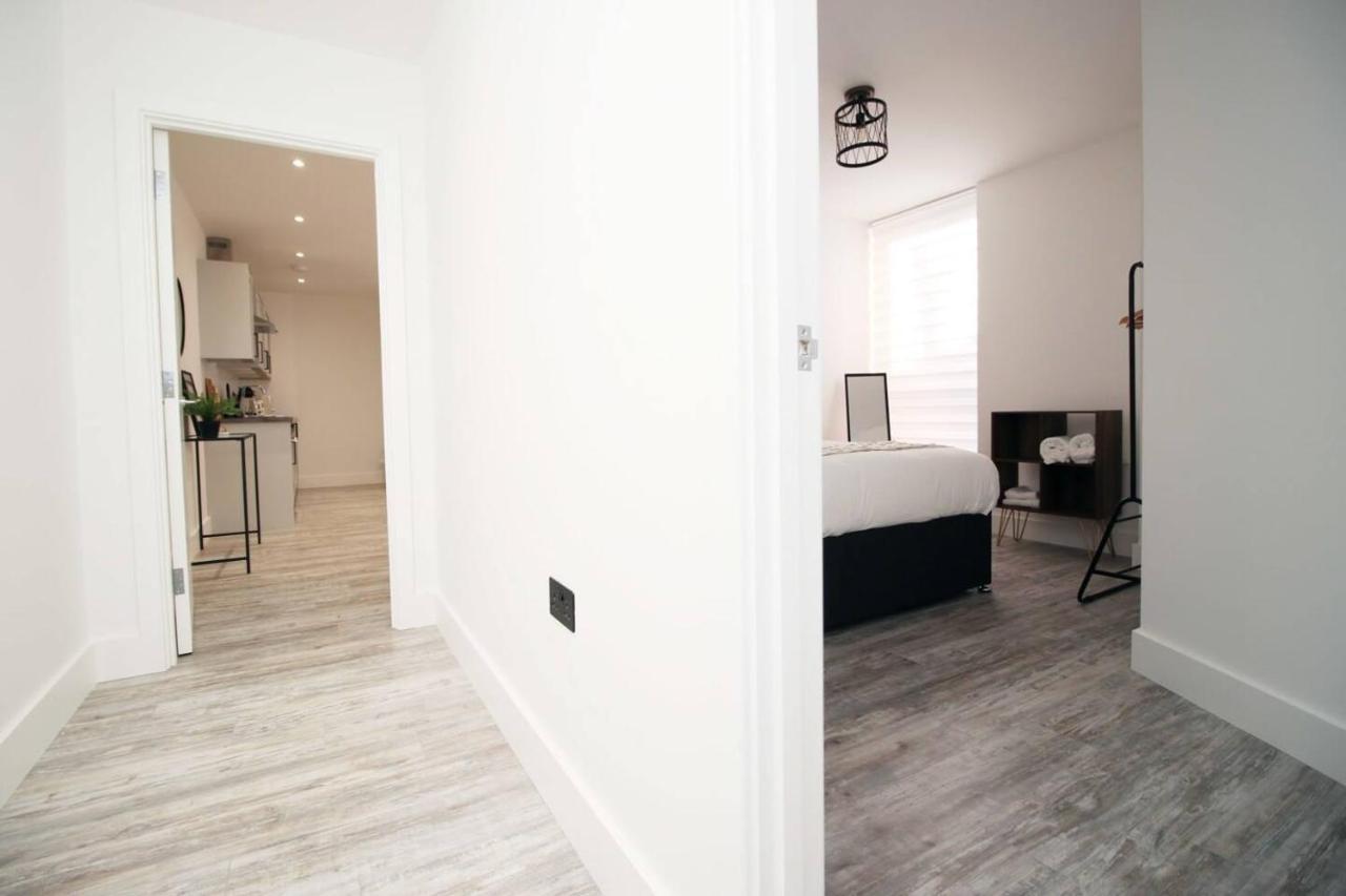 Kingsbridge Point - Cosy One Bed Apartments Near Town Centre, Swindon Exteriér fotografie