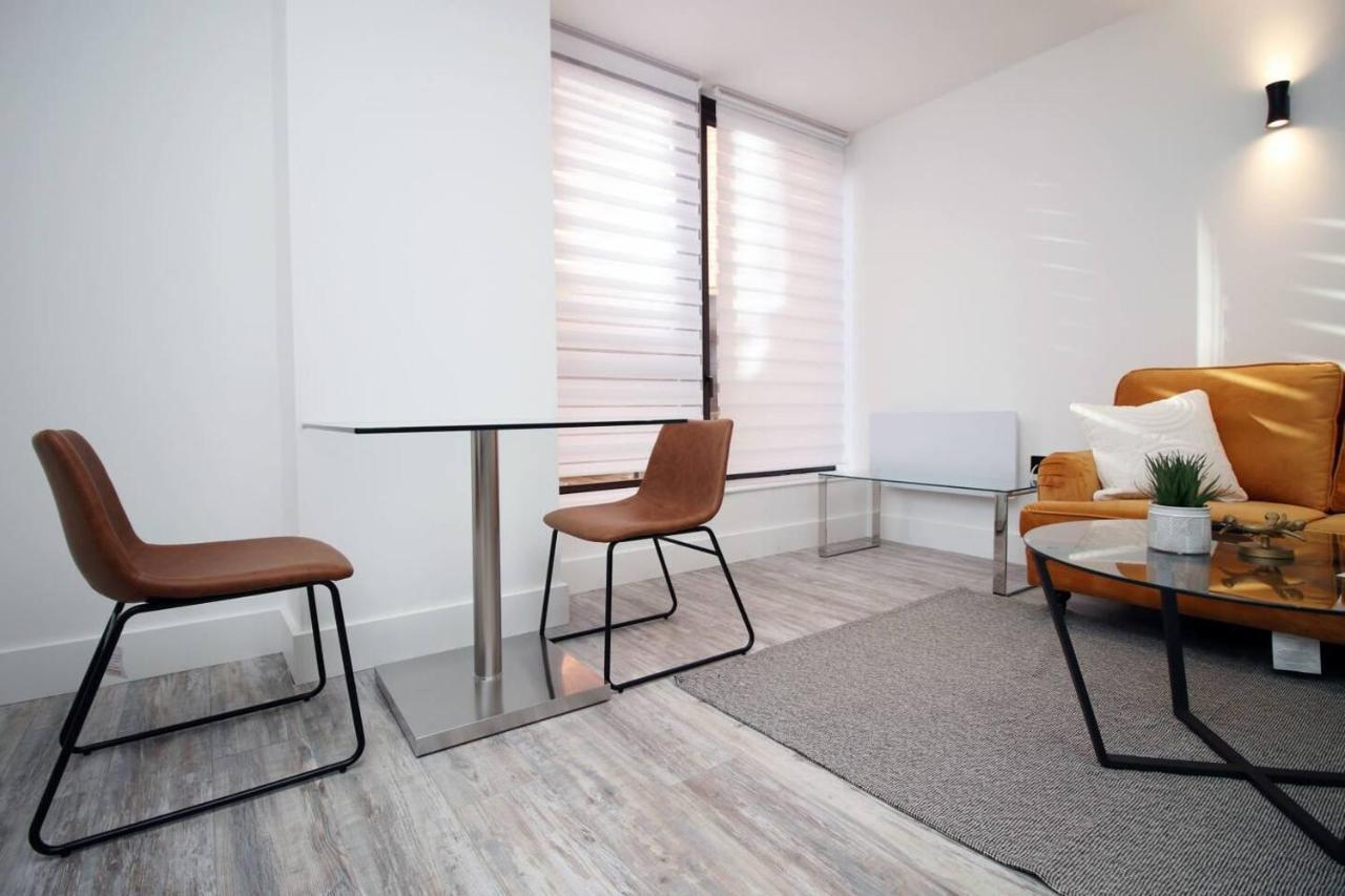 Kingsbridge Point - Cosy One Bed Apartments Near Town Centre, Swindon Exteriér fotografie